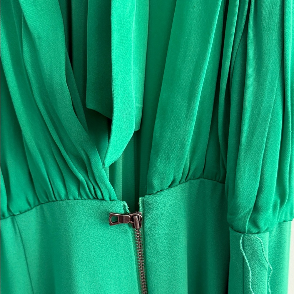 Green Sleeveless Jumpsuit - Picture 7 of 7